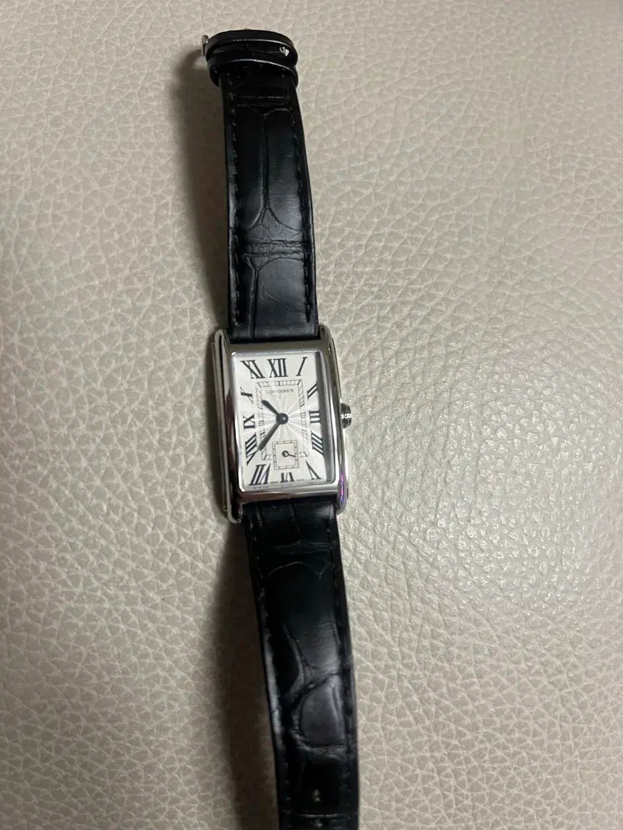 ロンジン ドルチェヴィータ 23 37 mm クオーツ