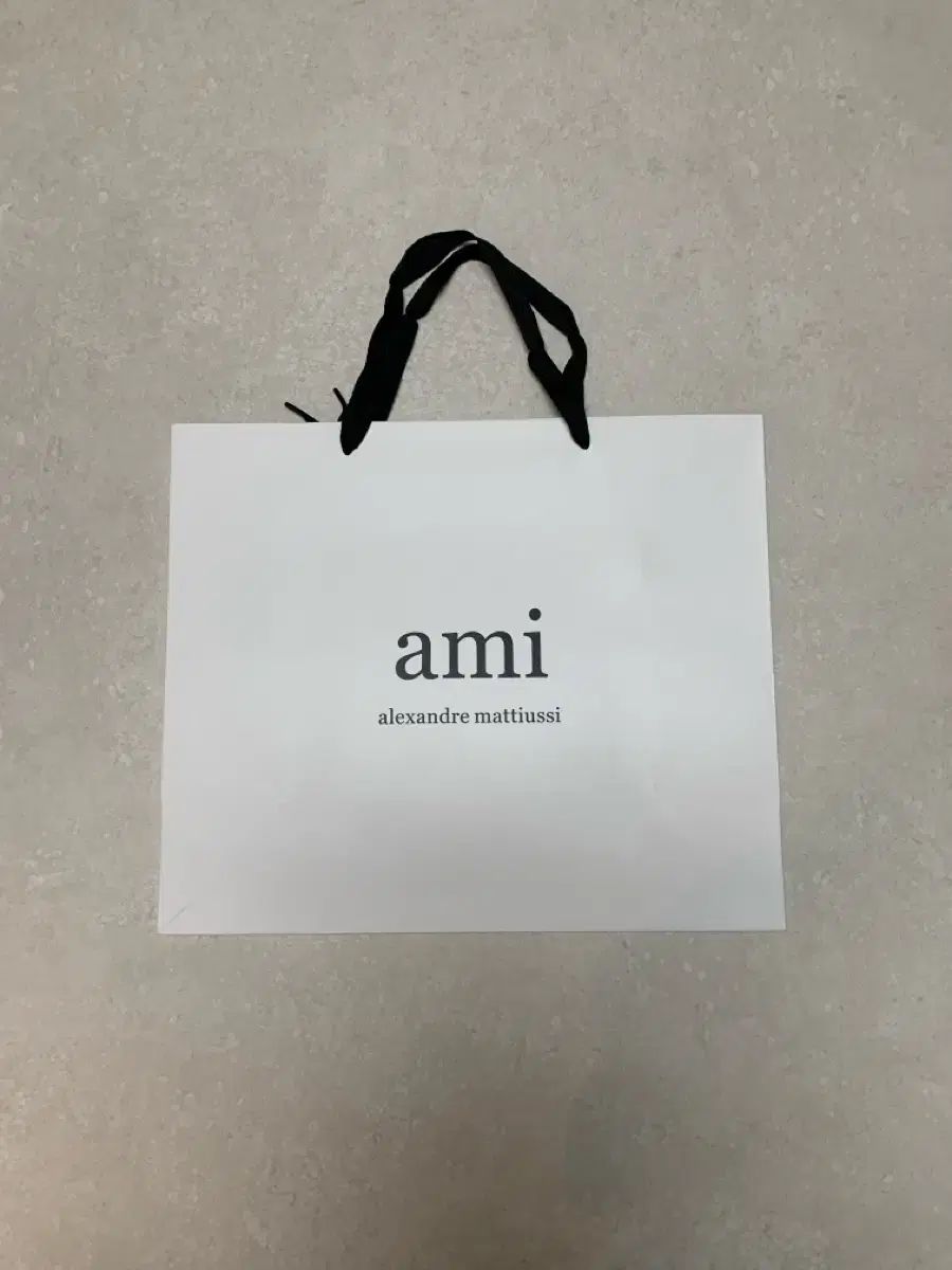 ハートロゴ マフラー