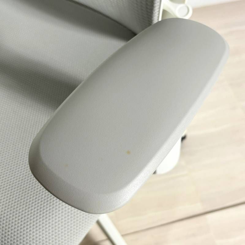  オカムラ シルフィー チェア グレー 稼働肘 オフィスチェア デスク用椅子 オフィスチェア ワークチェア 椅子 チェア