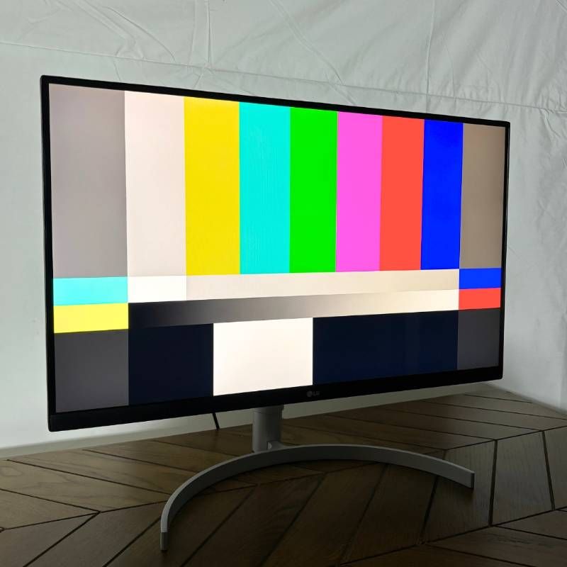 27インチ LG 4 K 高画質モニター 27 UL 850 W Ultra HD USB TypeC