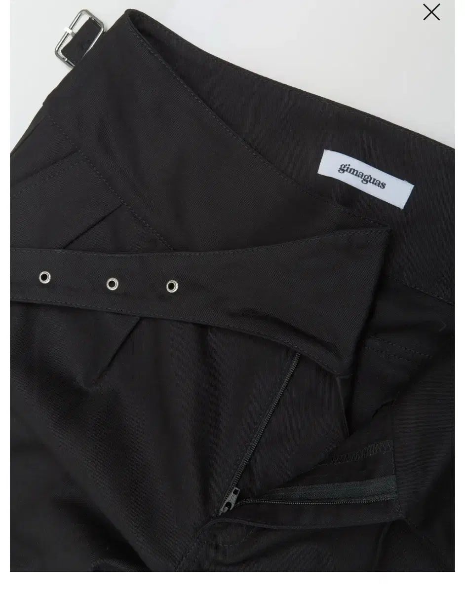 36 騎馬グアス マーティン バックルパンツ