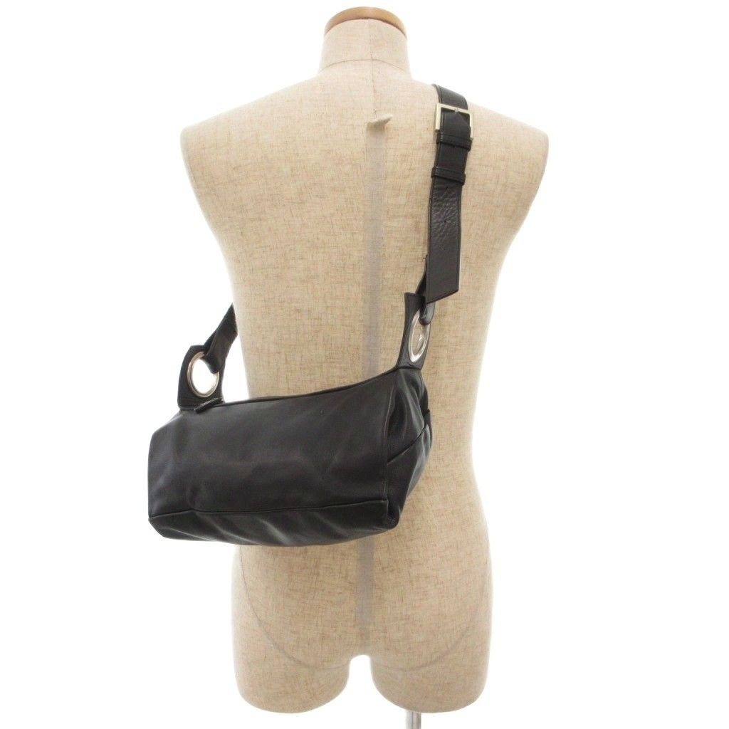 kawa-kawa hatome ハトメ レザー ボディバッグ ショルダー ブラック