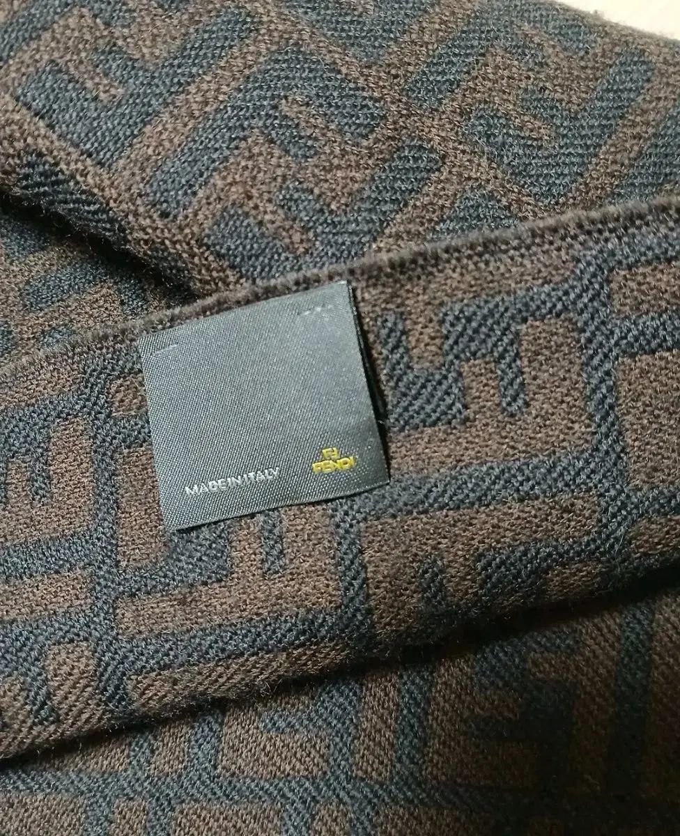 FENDI フェンディ FFロゴ ブラウン ウールマフラー