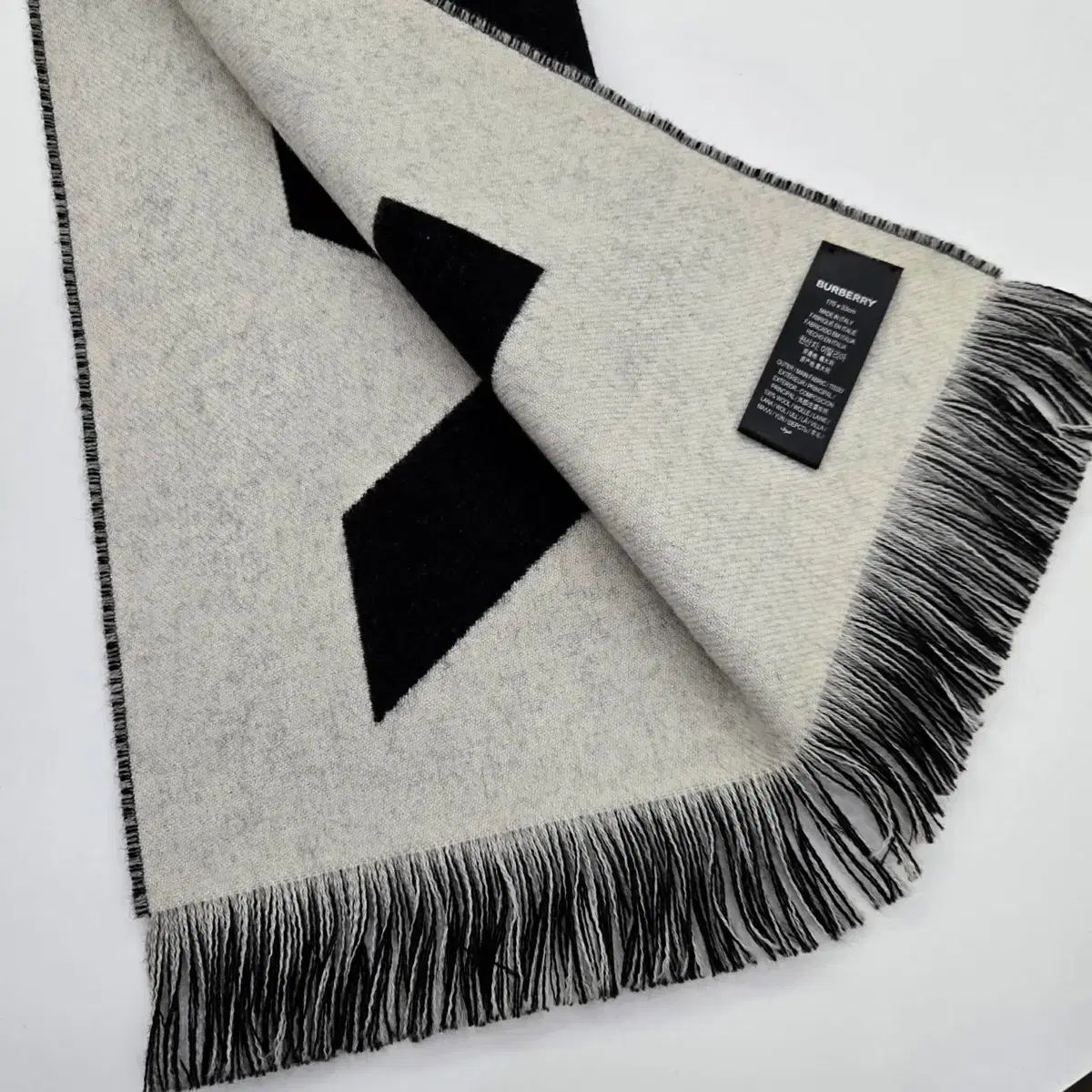  BURBERRY ロゴ レタリング マフラー ブラック マフラー 小物