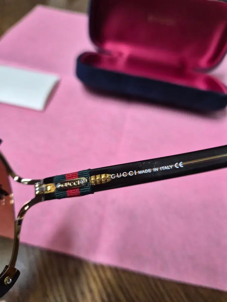 レディースサングラス