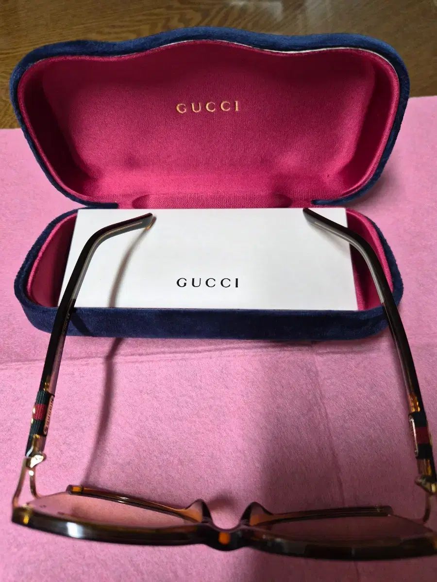 レディースサングラス