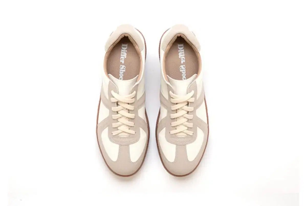 ドイツ軍 スニーカー