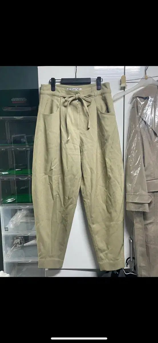 ETHOS ベージュ ワイド パンツ