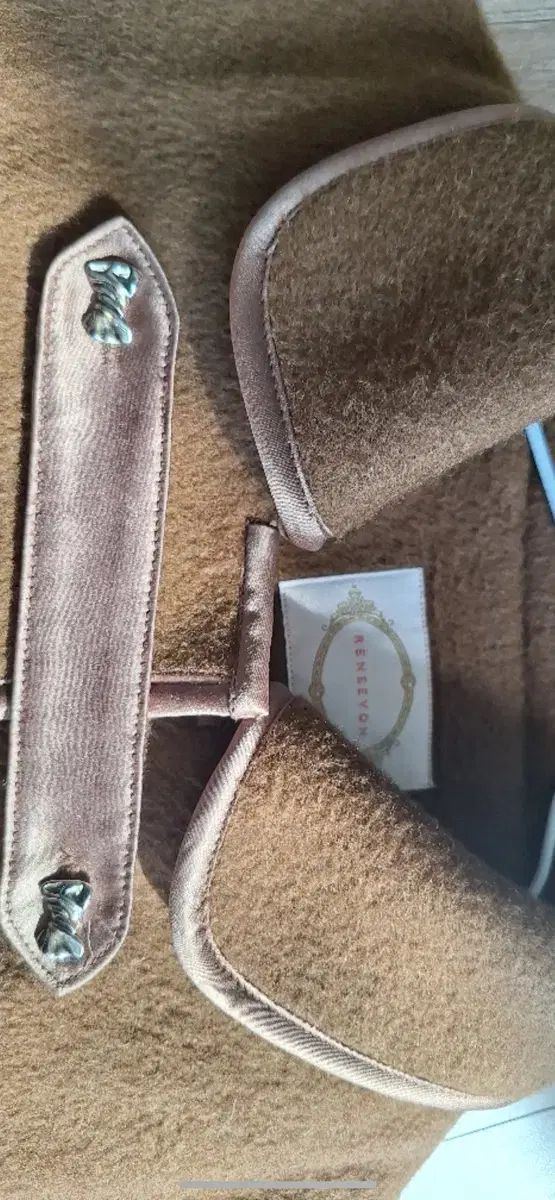 ブラウン ケープ