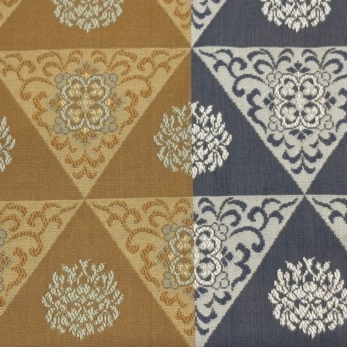 半幅帯 秀品 花唐草 鱗 山吹茶色 正絹