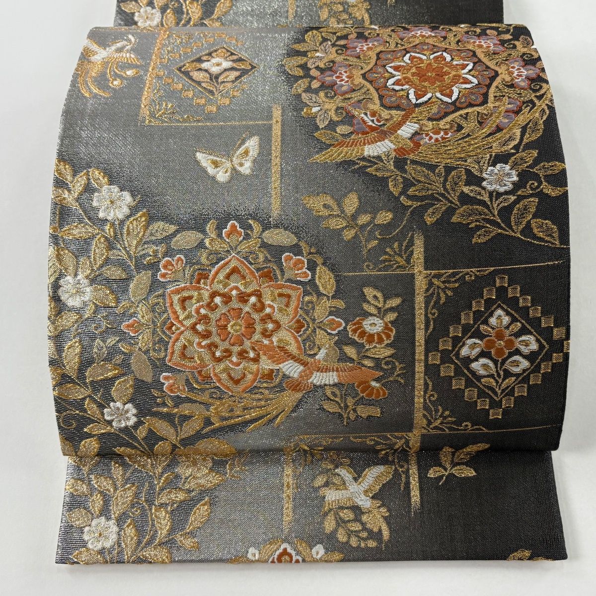 美品】 袋帯 秀品 華文 花鳥 刺繍 金糸 黒灰 六通 正絹 【中古