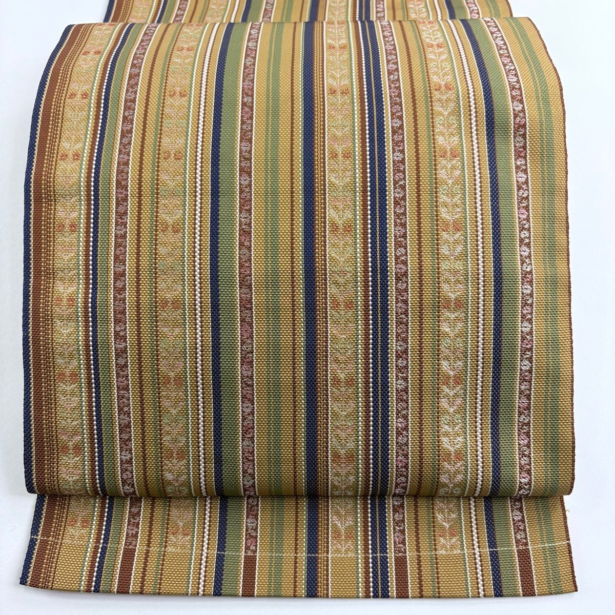 名古屋帯 秀品 八寸名古屋帯 松葉仕立て 縞 山吹茶色 正絹