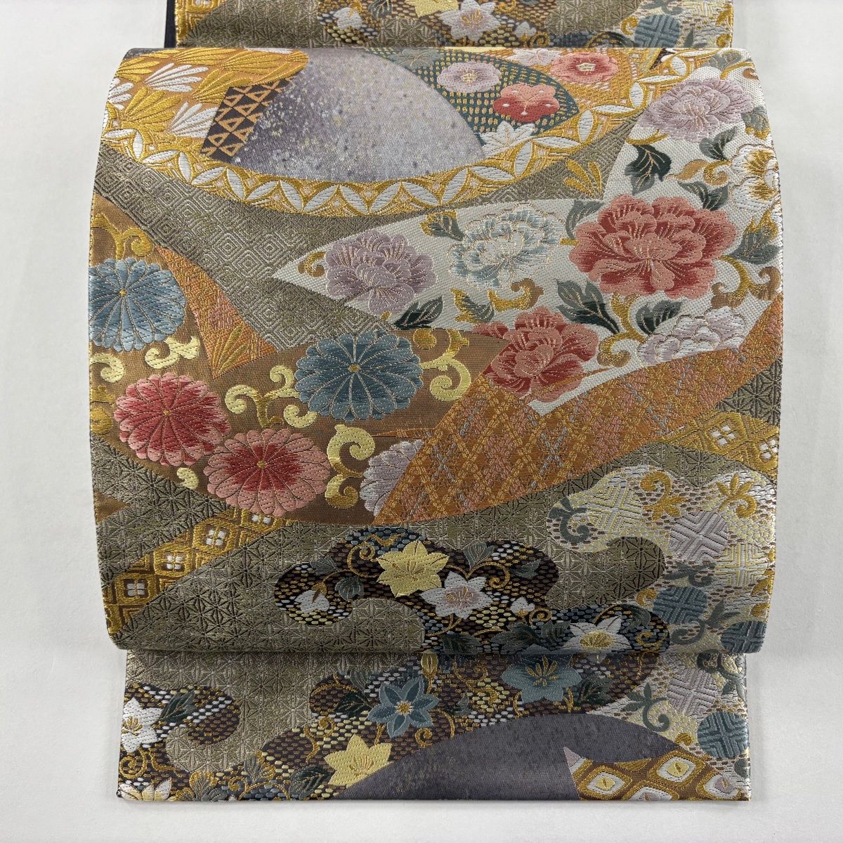 袋帯 秀品 花唐草 波頭 金糸 唐織 薄紫 六通 正絹 【中古】 - メルカリ