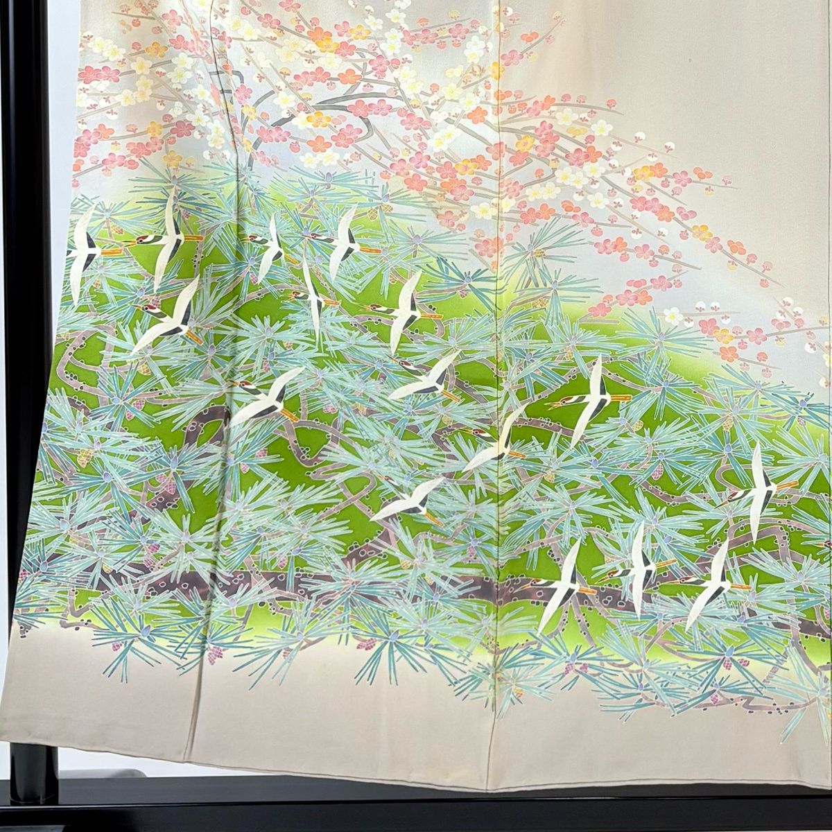 色留袖 身丈155 cm 裄丈64 M 袷 百貫華峰 落款 梅と松 鶴 ぼかし 灰茶 正絹 三つ紋