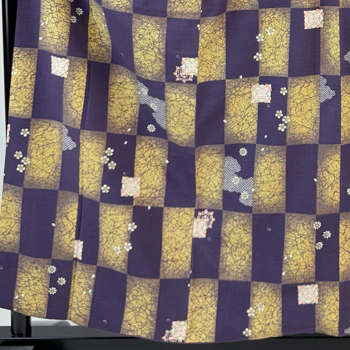 小紋 身丈155.5 cm 裄丈65 M 袷 結城紬地 証紙 華文 変わり市松 紫 正絹