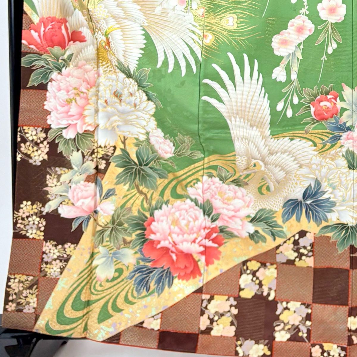 振袖 身丈162.5 cm 裄丈66.5 M 袷 孔雀 牡丹 金糸 金彩 よもぎ色 正絹