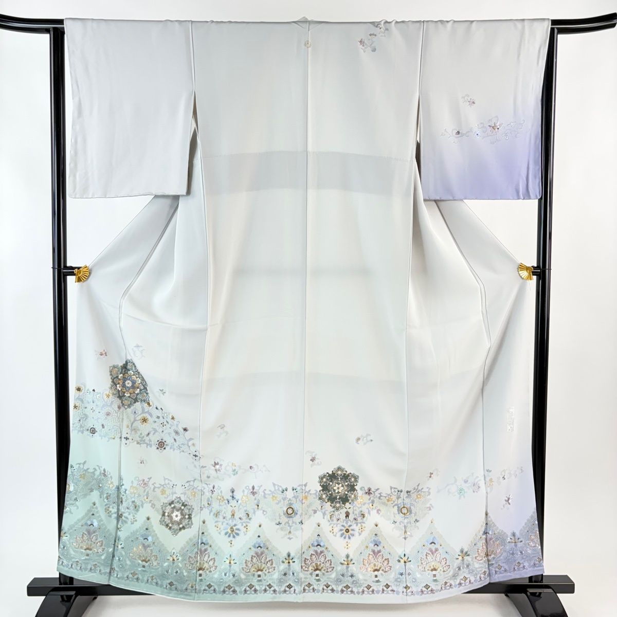 訪問着 身丈160 cm 裄丈63 S 袷 華文 花唐草 金銀糸 刺繍 灰緑 正絹 一つ紋