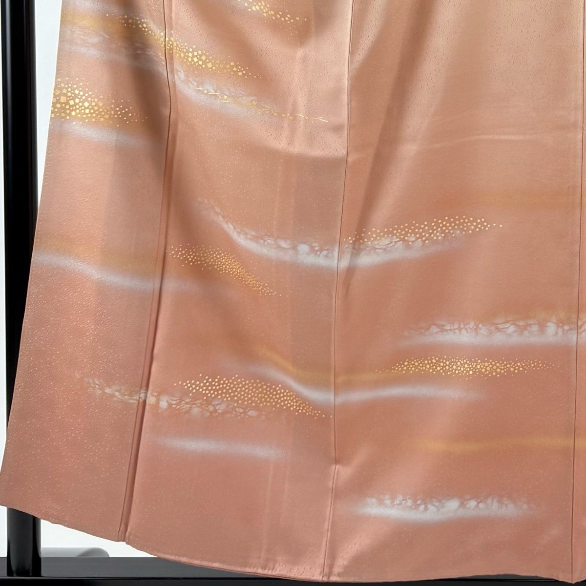 付下げ 身丈156 cm 裄丈63 S 袷 落款 霞 箔散らし 金銀彩 ぼかし ベージュ 正絹 一つ紋