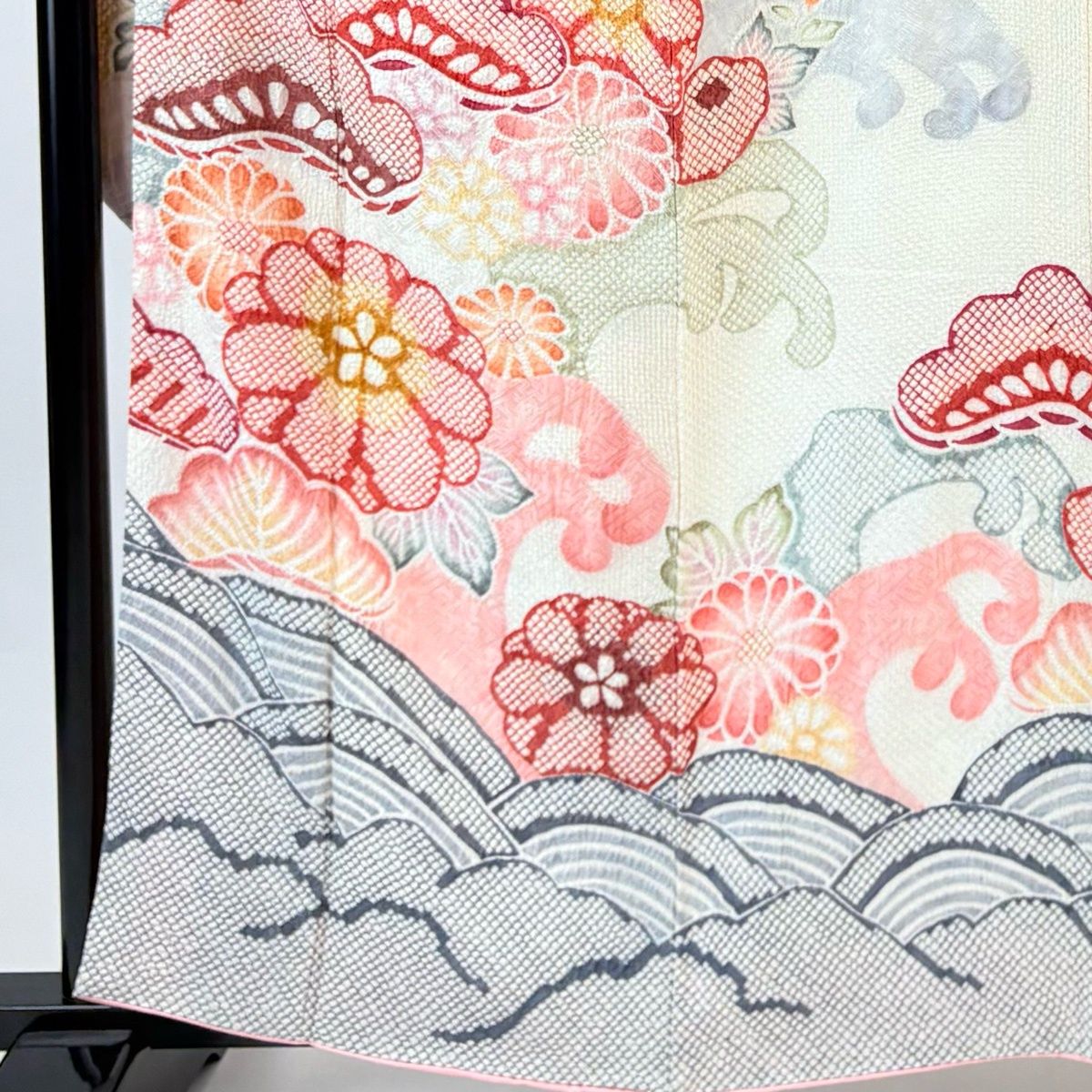 振袖 身丈160 cm 裄丈65.5 M 袷 笠松 草花 総絞り クリーム 正絹