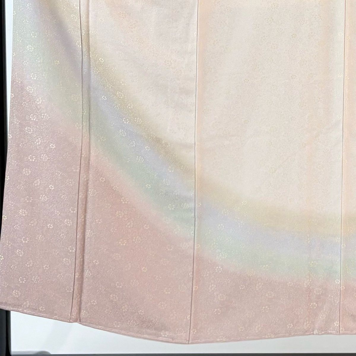 付下げ 身丈151.5 cm 裄丈60 S 袷 お召地 落款 小花草華紋 斜縞ぼかし 薄小豆 正絹