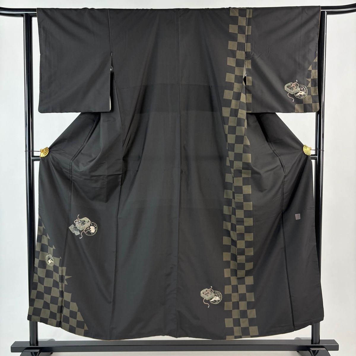 付下げ 身丈153 cm 裄丈63 S 袷 紬地 落款 文箱 うさぎ 刺繍 焦茶色 正絹