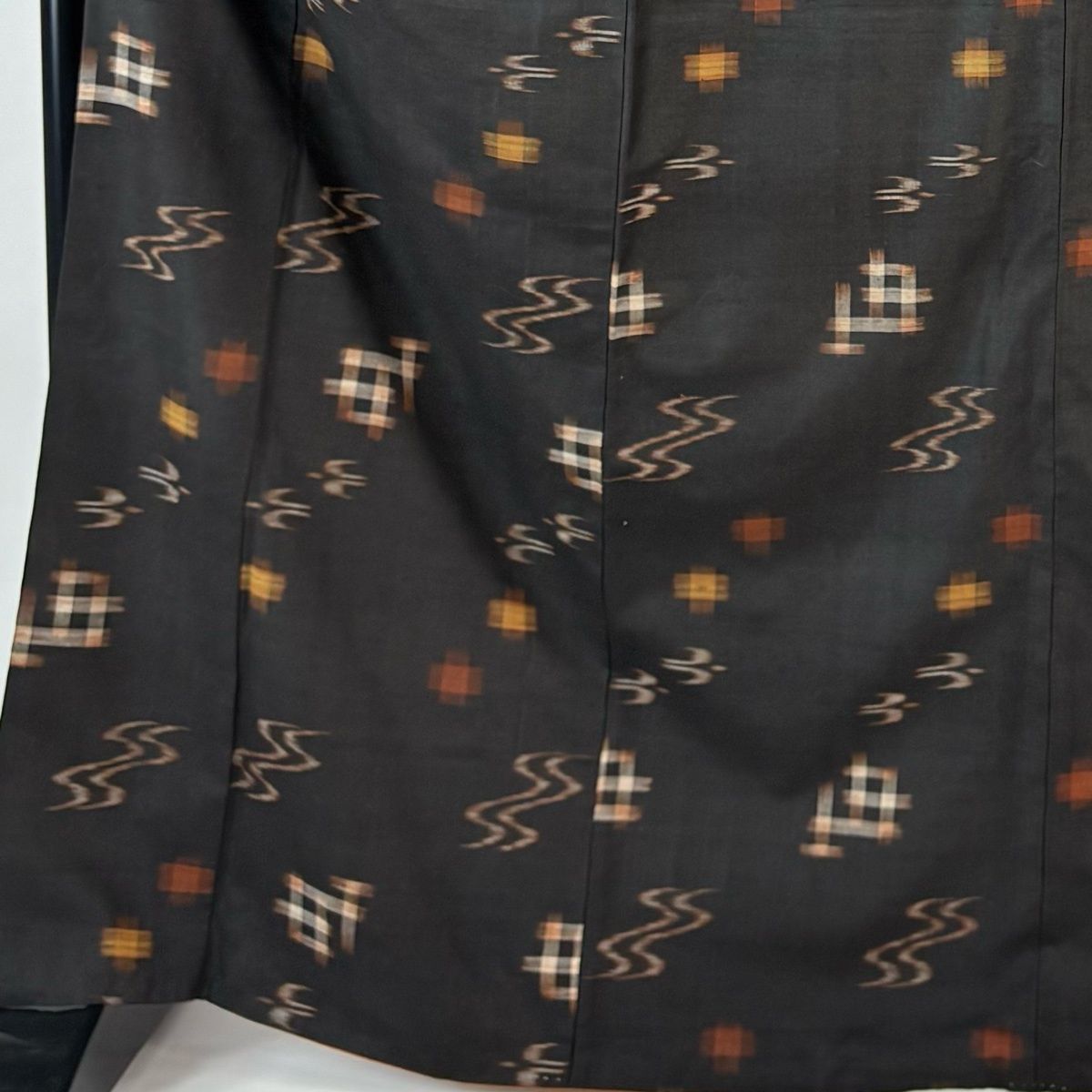 紬 身丈168.5 cm 裄丈68.5 L 袷 燕 十時絣 焦茶色 正絹