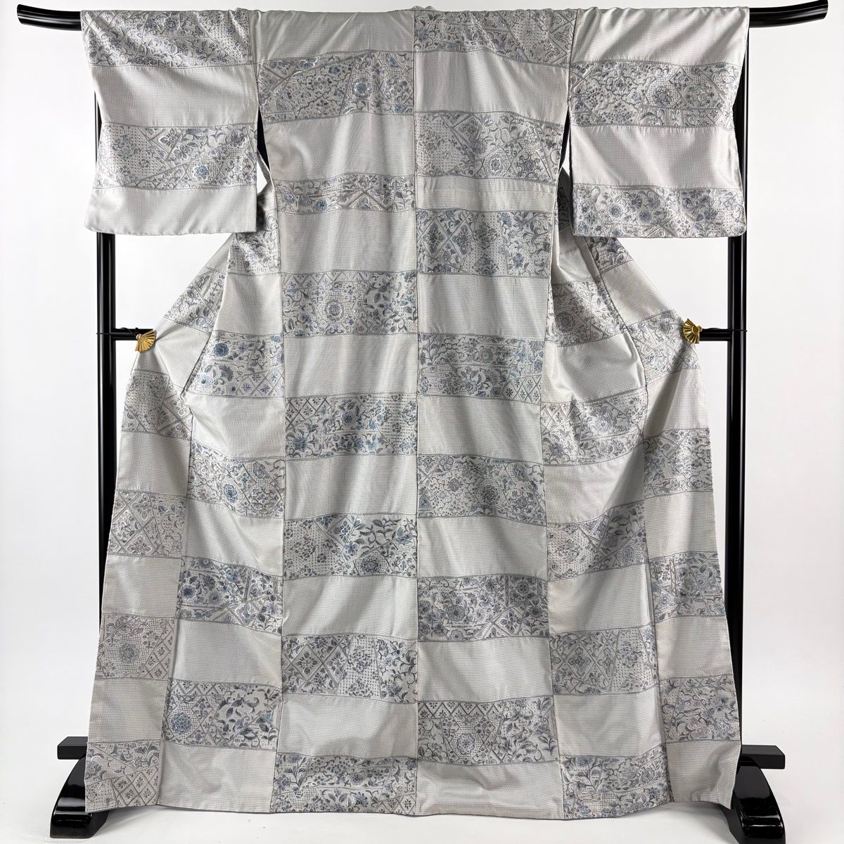 小紋 身丈170.5 cm 裄丈69 L 袷 紬地 花唐草 菱 刺繍 灰色 正絹
