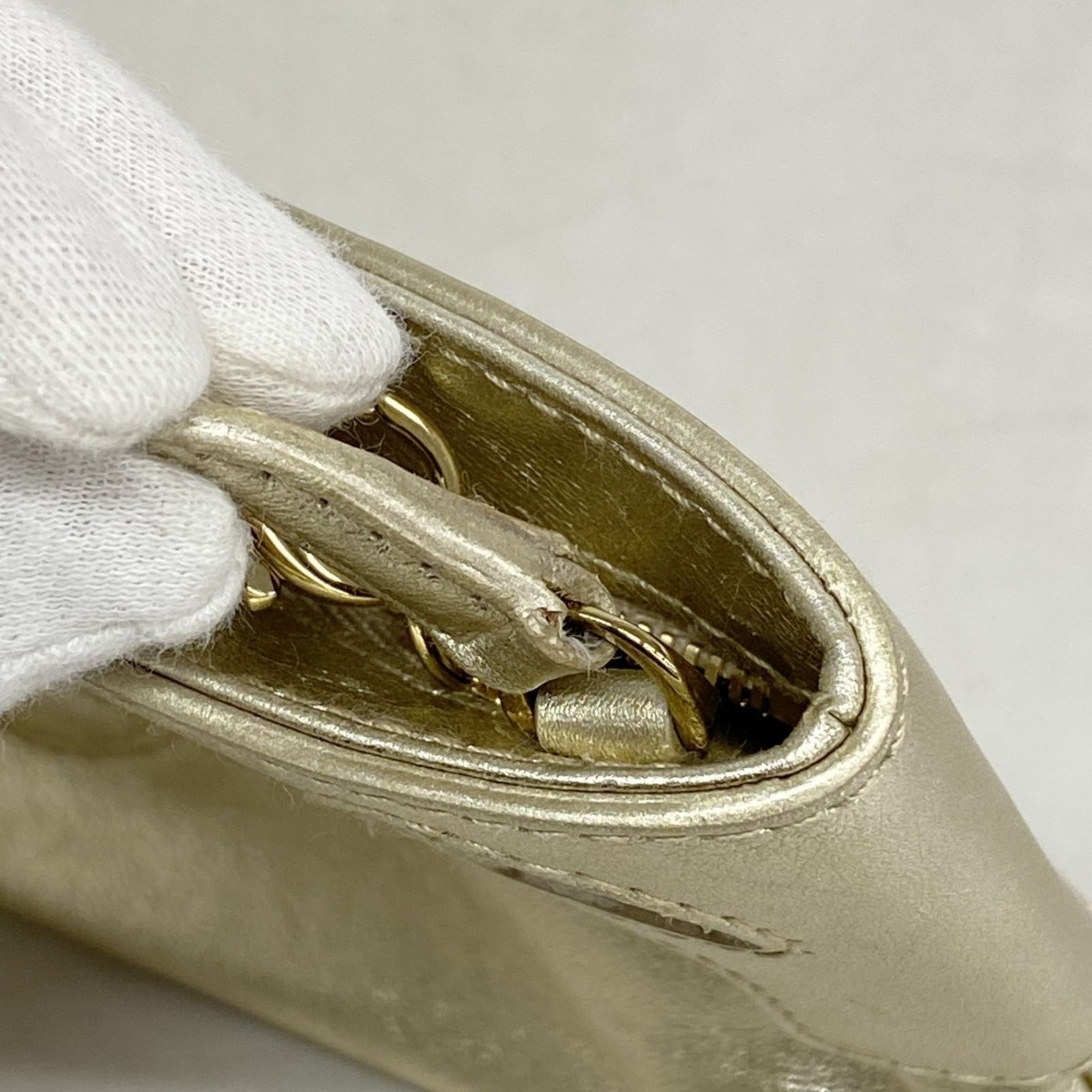 レザー ゴールド