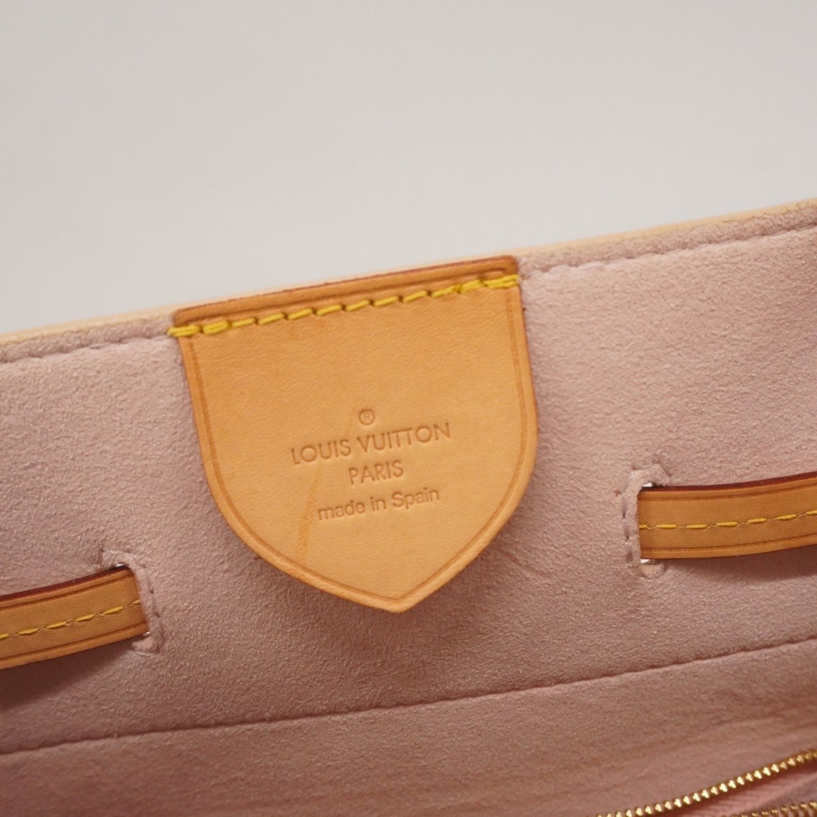 アズール ジロラッタ