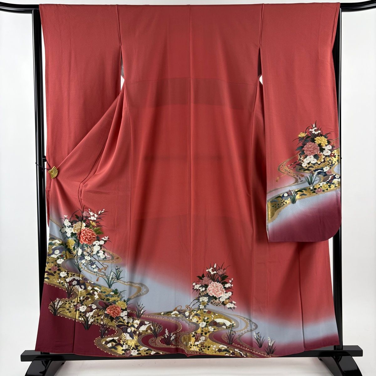 振袖 身丈158 cm 裄丈65 M 袷 やまと 花車 扇 刺繍 金糸 茜色 正絹 秀品