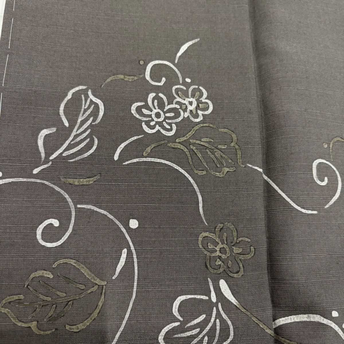  付下げ 身丈167 cm 裄丈67.5 L 袷 紬地 落款 花唐草 灰茶 正絹 秀品 訪問着 付け下げ 着物