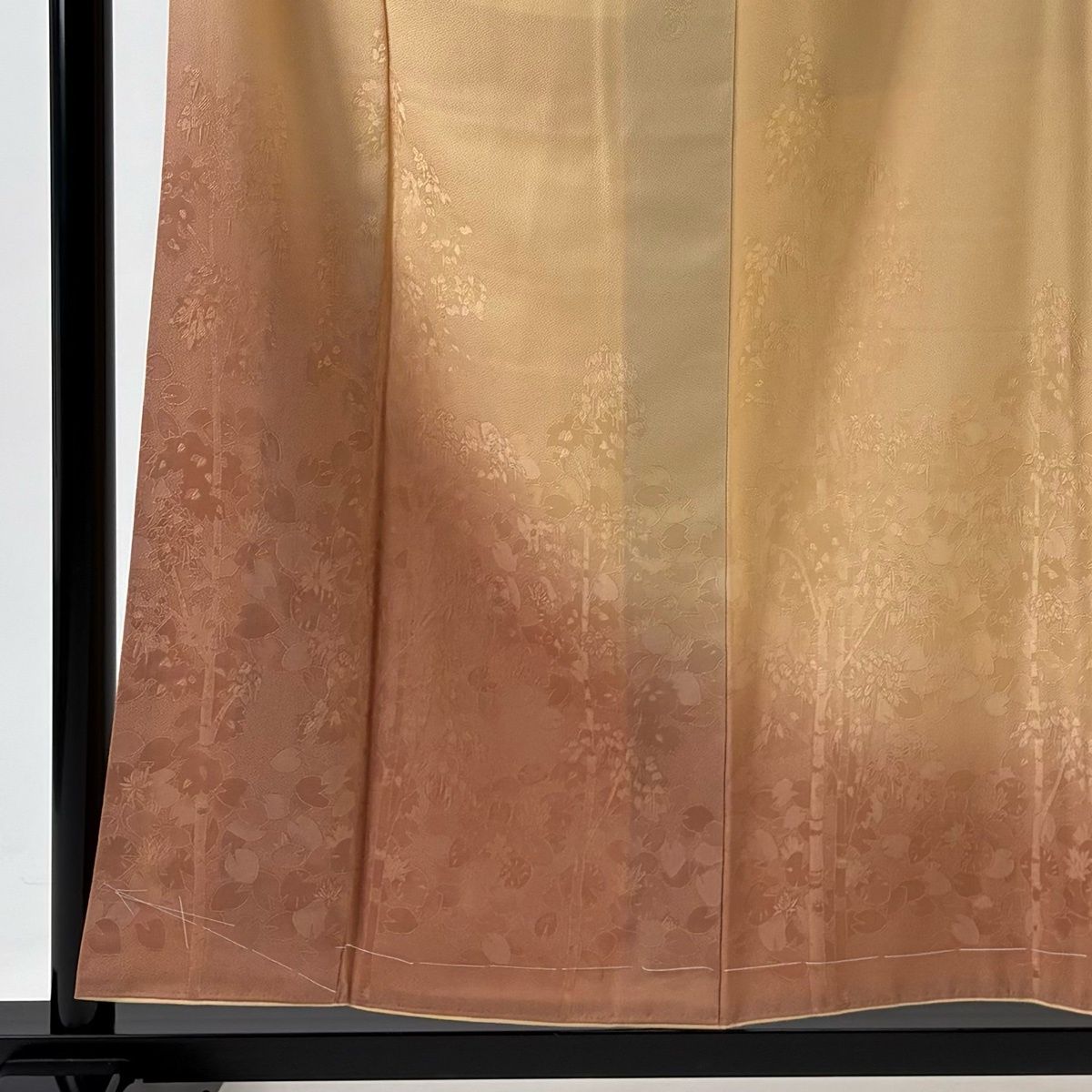 付下げ 身丈156.5 cm 裄丈63.5 S 袷 樹木 地紋 ぼかし 染め分け 薄オレンジ 正絹 秀品 一つ紋