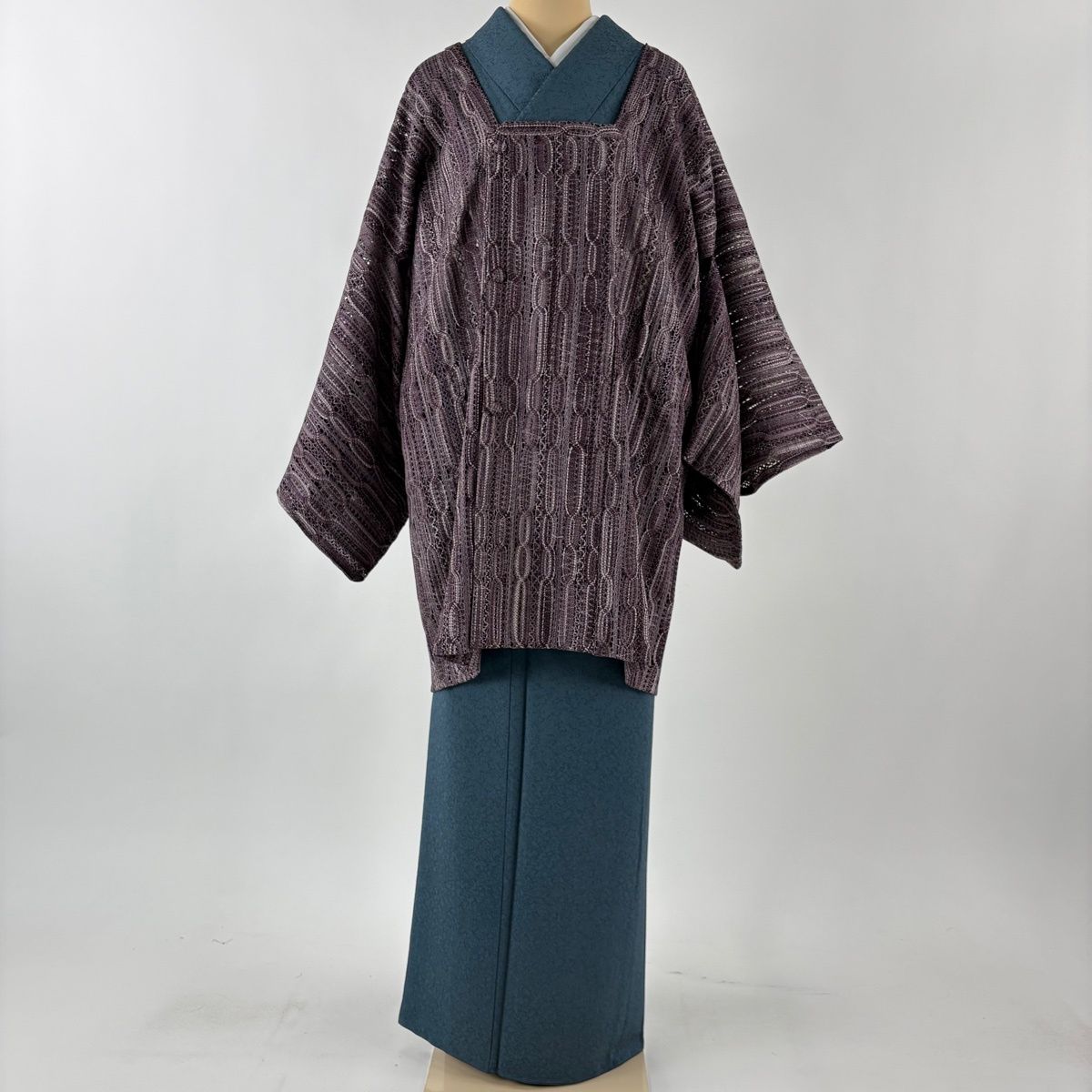 道行 身丈90 cm 裄丈66.5 M 和装コート 角衿 幾何学模様 草木染 紫 正絹 秀品