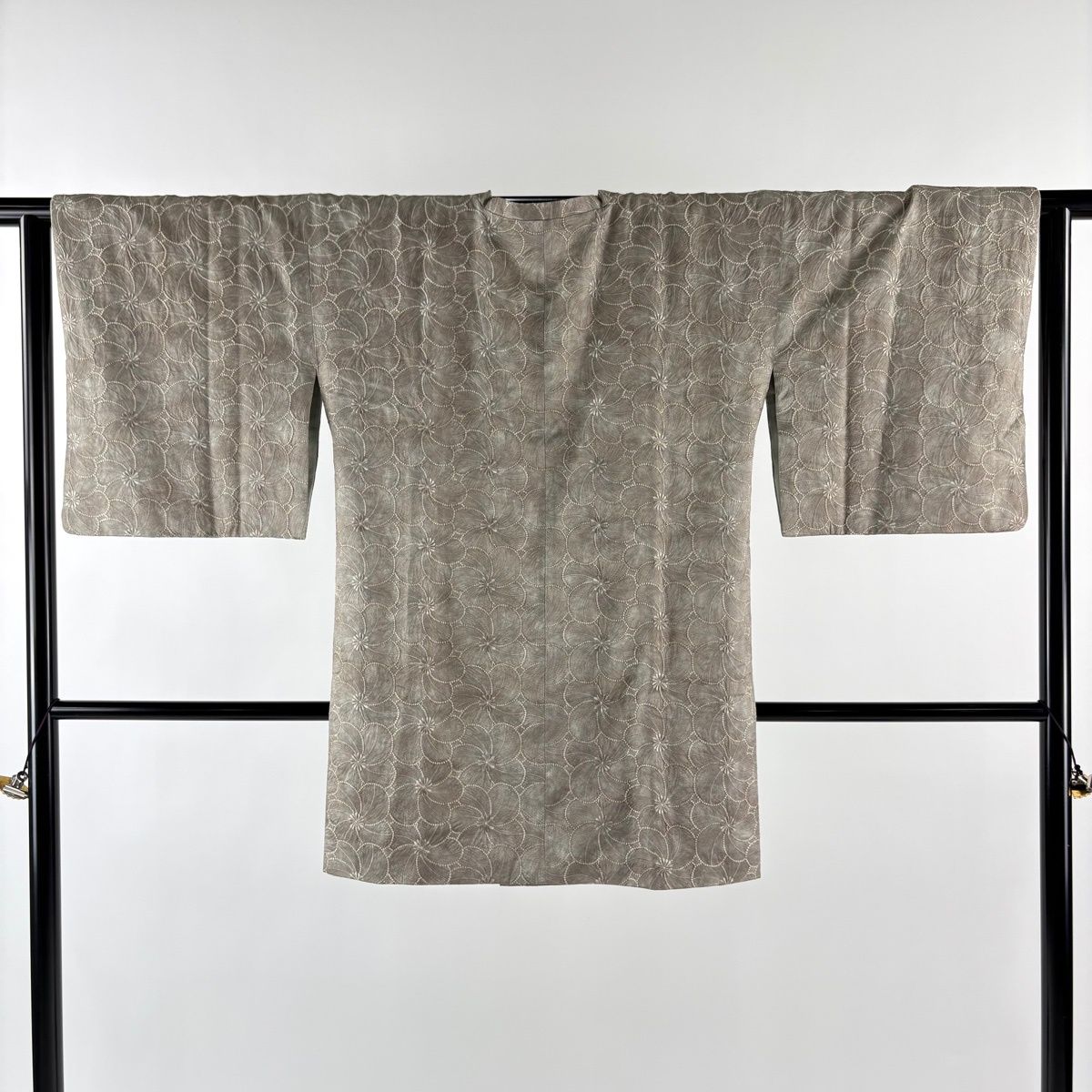 道行 身丈88 cm 裄丈64.5 M 和装コート 角衿 花 灰茶 正絹 秀品