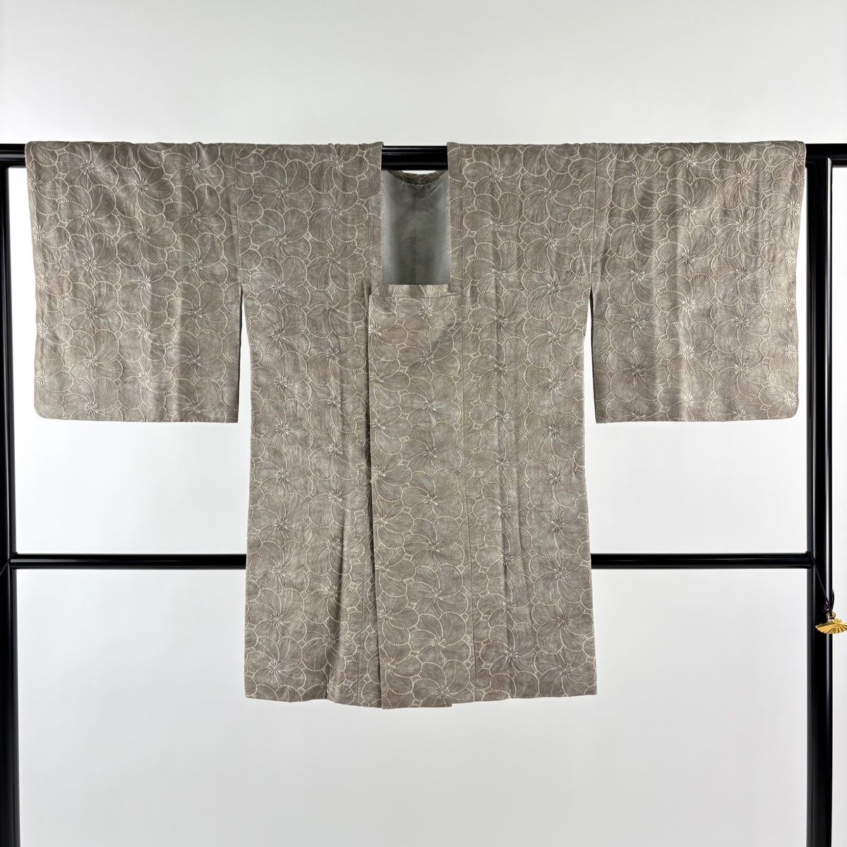 道行 身丈88 cm 裄丈64.5 M 和装コート 角衿 花 灰茶 正絹 秀品 羽織 着物 浴衣