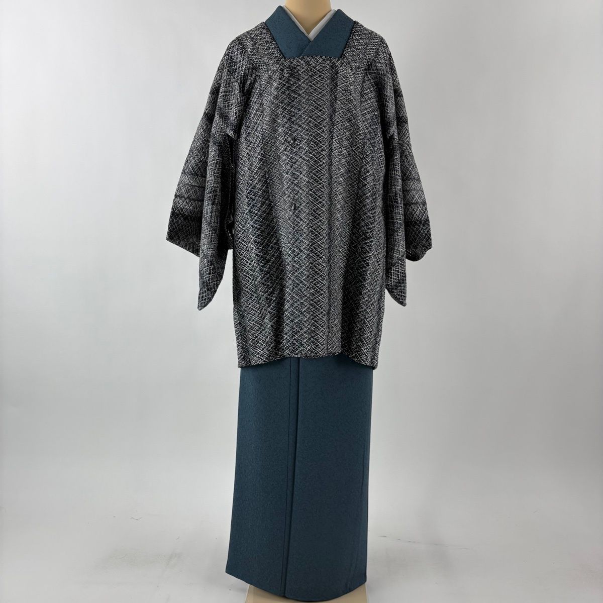道行 身丈89 cm 裄丈67.5 L 和装コート 角衿 縞 灰色 正絹 秀品