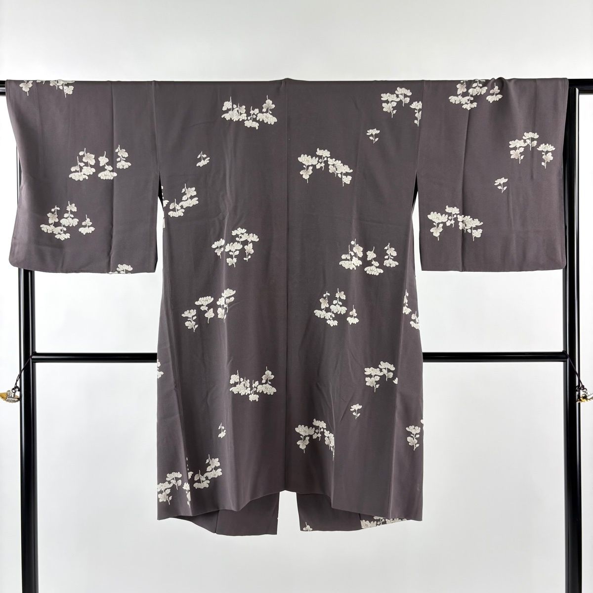 道中着 身丈103 cm 裄丈67 5 L 和装コート ますいわ屋 菊 金彩 灰紫 正絹 秀品