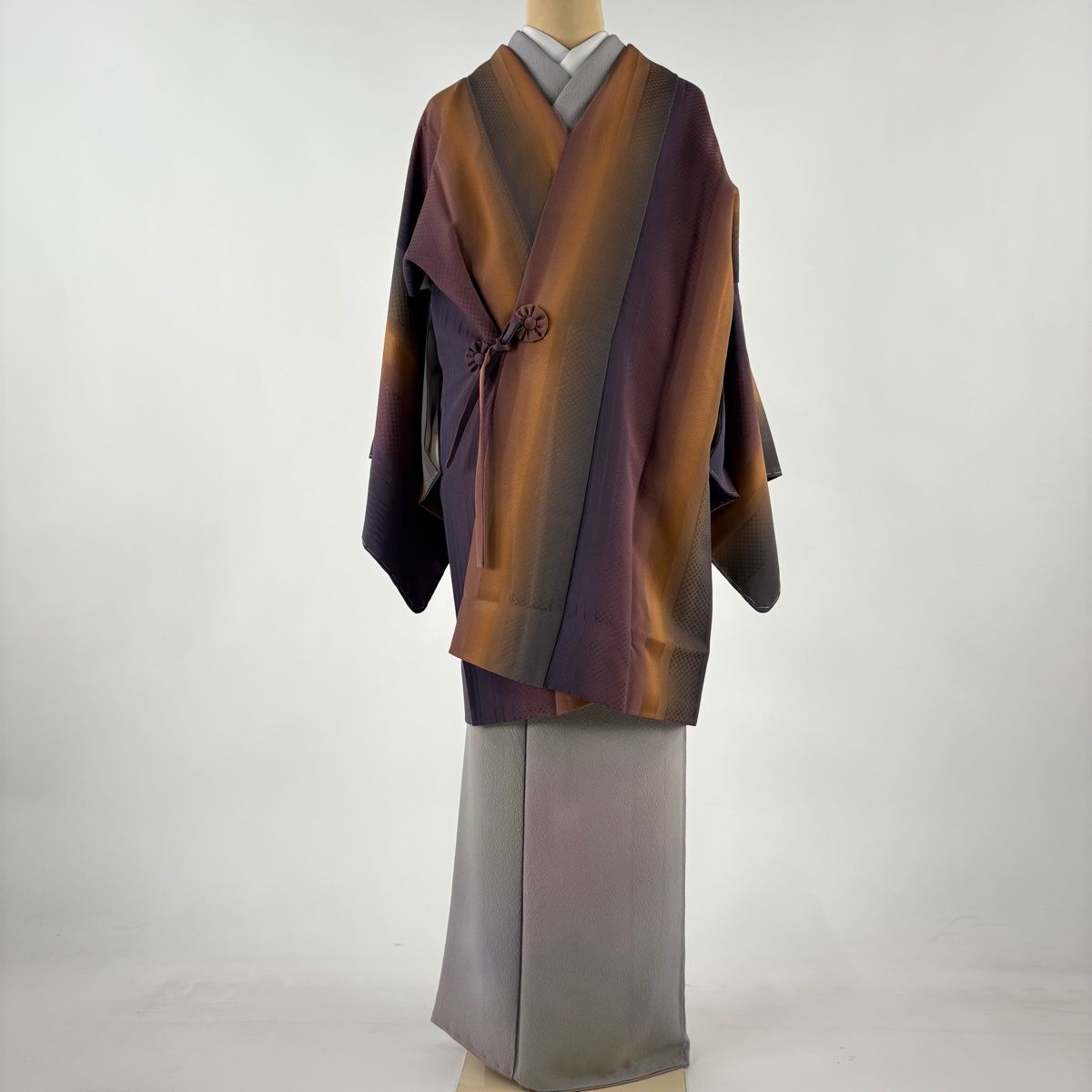 道中着 身丈90.5 cm 裄丈64 M 和装コート 地紋 縦ぼかし 紫 正絹 秀品