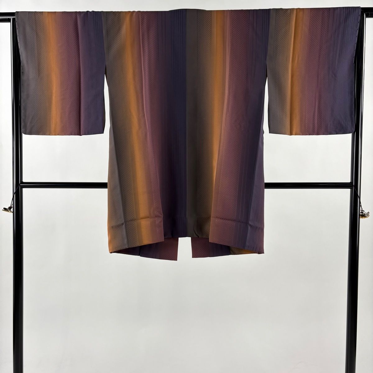 道中着 身丈90.5 cm 裄丈64 M 和装コート 地紋 縦ぼかし 紫 正絹 秀品