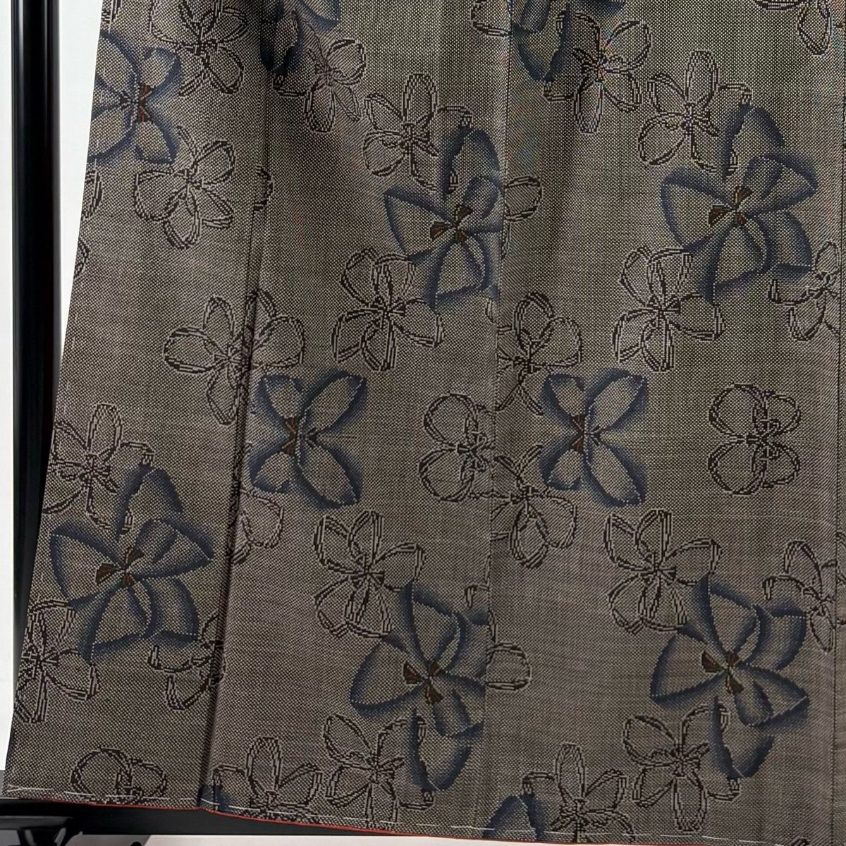 紬 身丈161 cm 裄丈64 M 袷 証紙 花 焦茶色 正絹 秀品