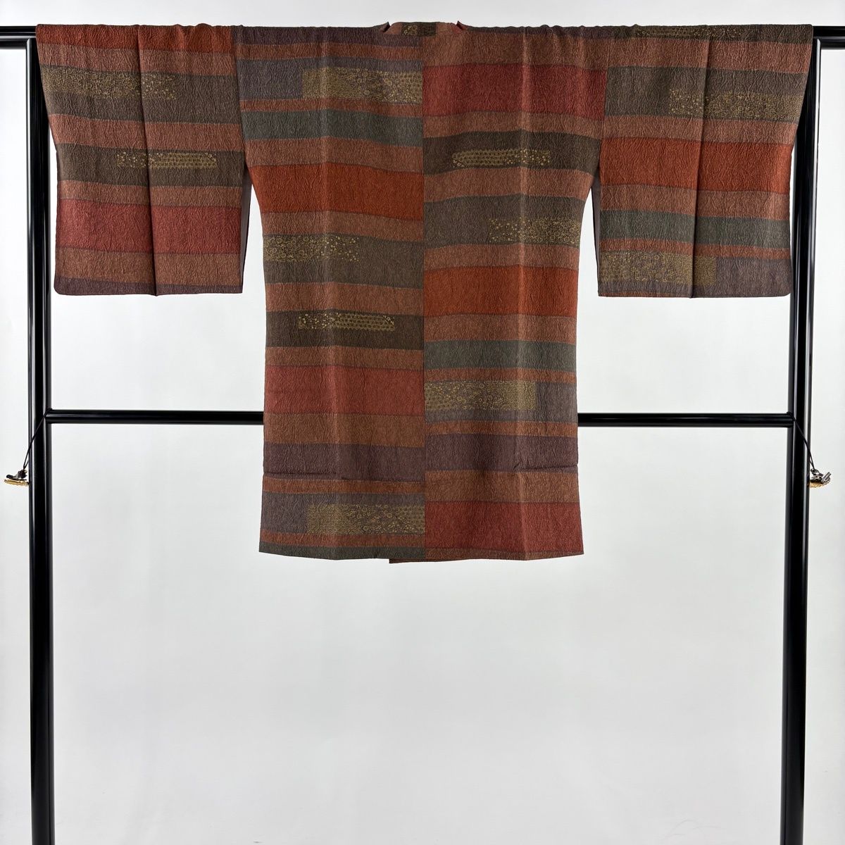 道行 身丈90 5 cm 裄丈66 M 和装コート 角衿 草花 段縞 金彩 赤茶 正絹 秀品
