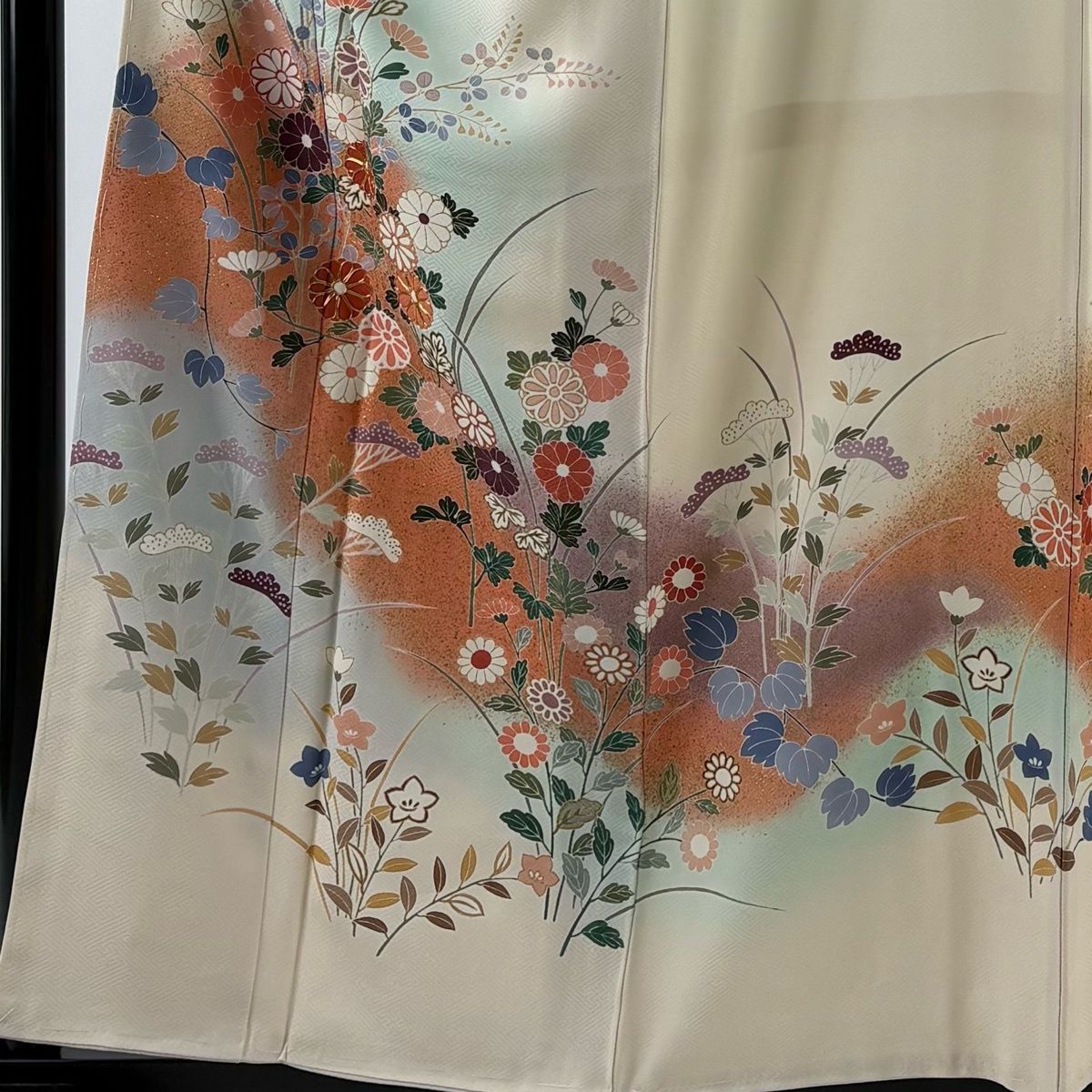 訪問着 身丈158 cm 裄丈64 M 袷 落款 秋草 霞 金糸 金彩 クリーム 正絹 秀品