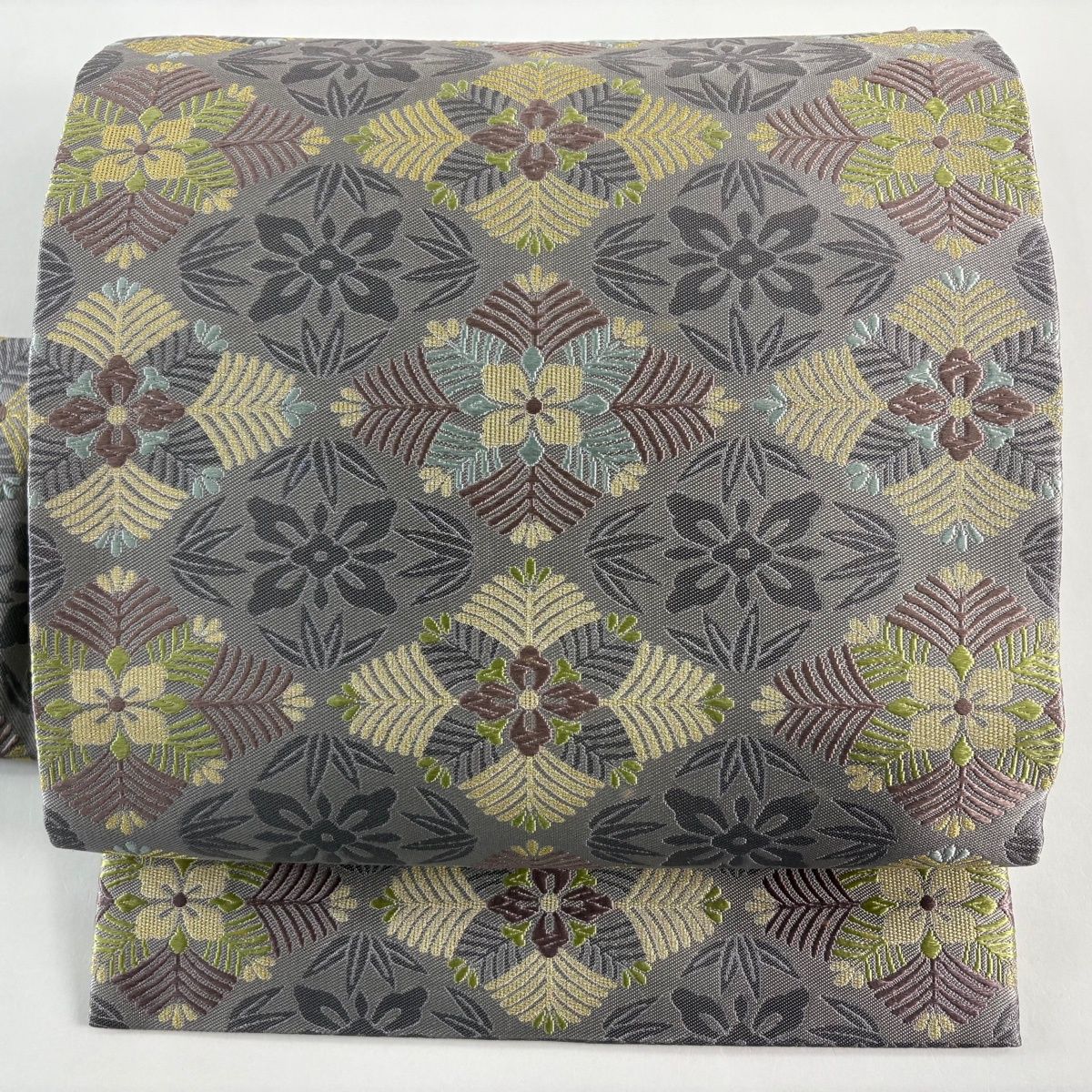 美品】 名古屋帯 名品 菱 若松 金糸 刺繍 灰紫 正絹 【中古】 - メルカリ