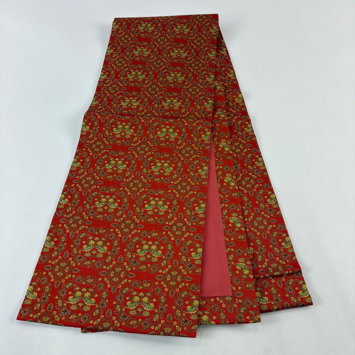 美品】 開き名古屋帯 名品 龍村美術織物 比翼仕立て 鴛鴦唐草文錦 朱色