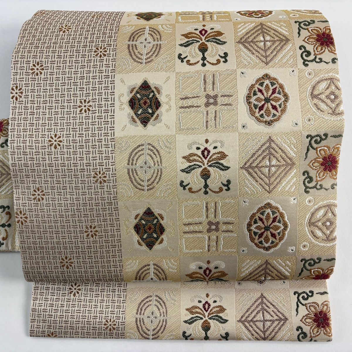 名古屋帯 市松 草花 金糸 ベージュ 正絹