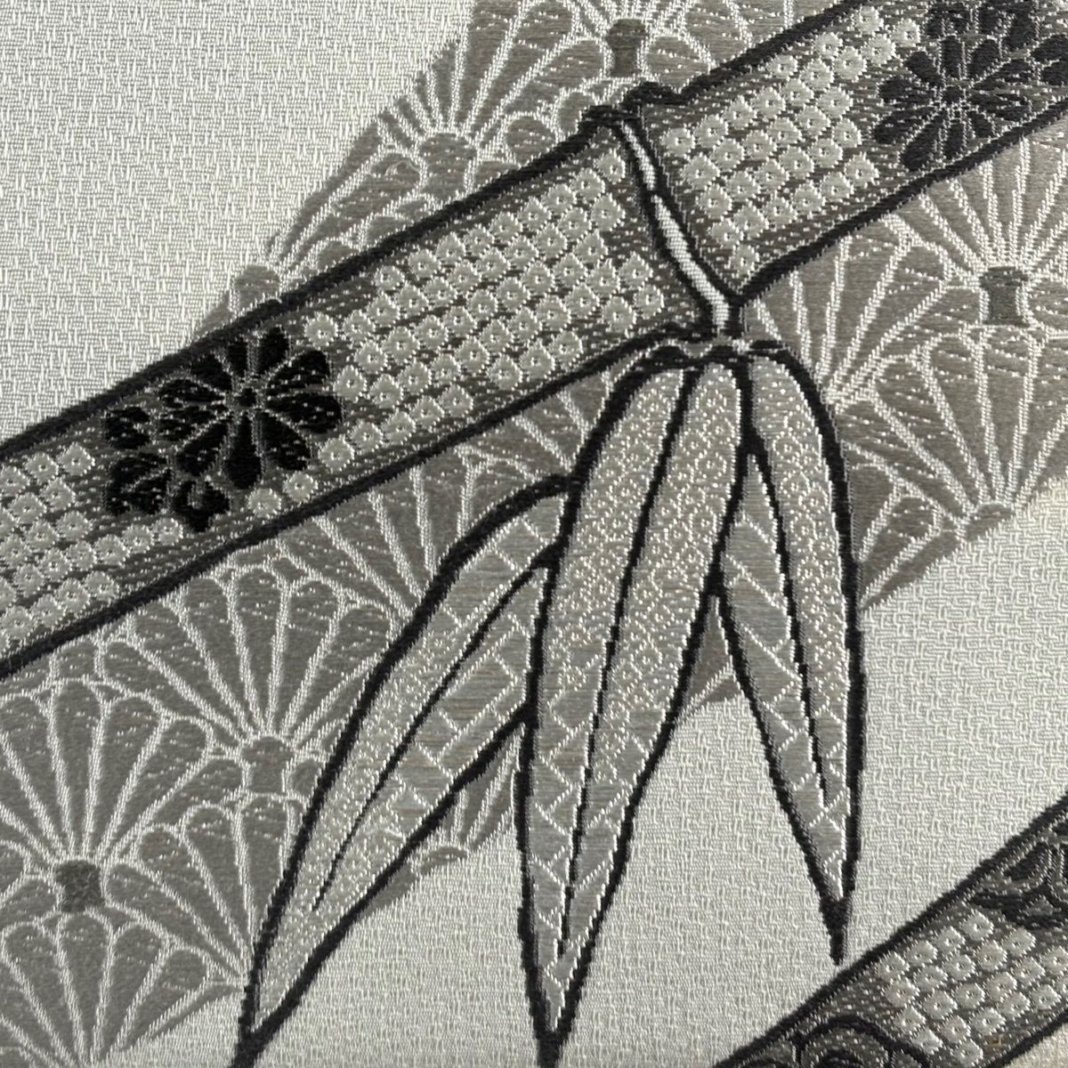 美品】 袋帯 名品 竹 菊 唐織 箔 クリーム 六通 正絹 【中古】 - メルカリ