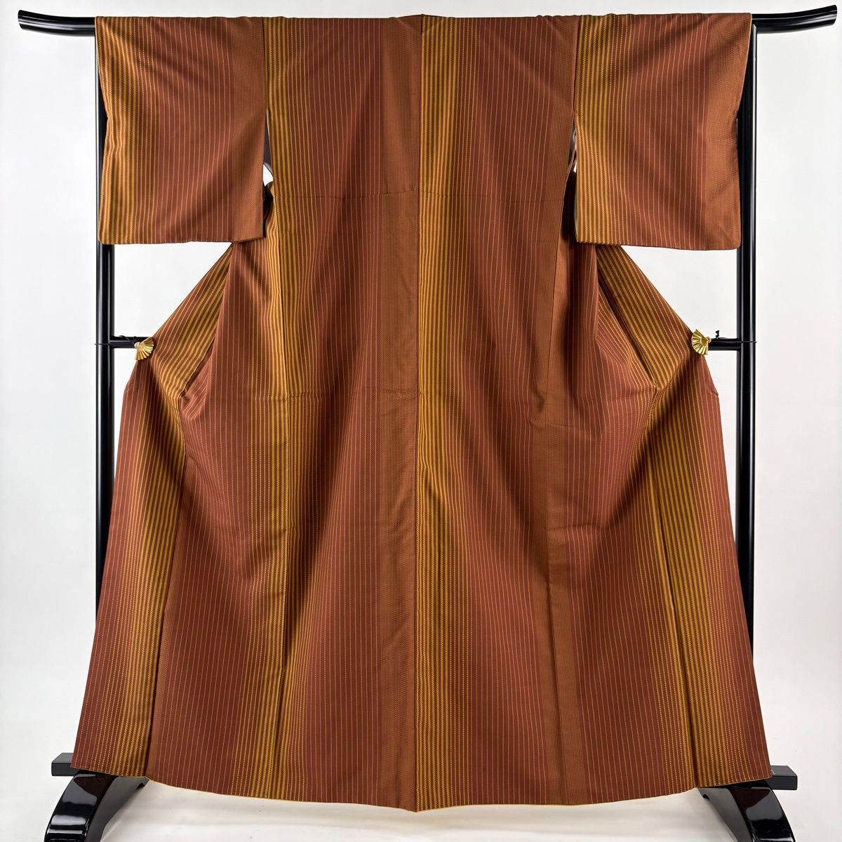 紬 身丈163 cm 裄丈66.5 M 袷 山下八百子 黄八丈 綾織 縦縞 茶色 正絹