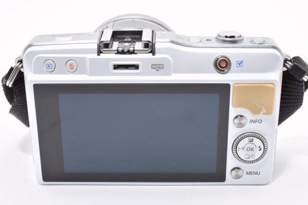 OLYMPUS PEN