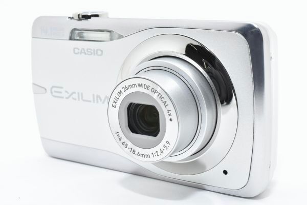 デジタルカメラ シルバー