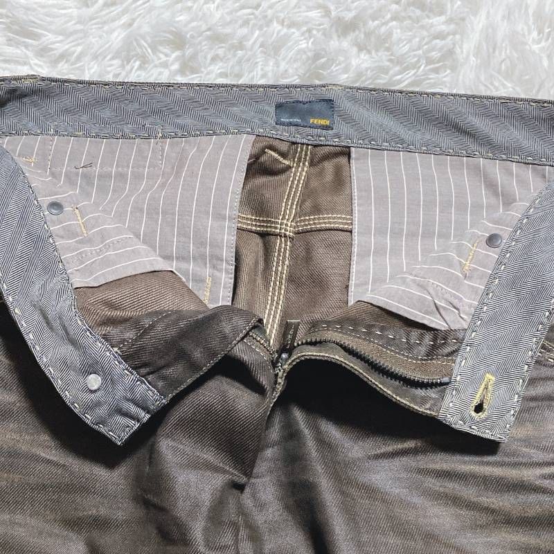 FENDI フェンディ ロゴパターン ズッカ柄 ベージュグレー コットンパンツ FENDI フェンディ ロゴパターン ズッカ柄 ベージュグレー コットン